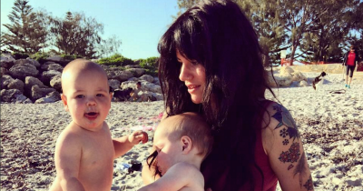 Blogger Writes Hilarious Tribute To All The Imperfect Moms Other Moms Love To Criticize.