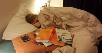 Man Took Pic Of His Worn Out Girlfriend But It's His Caption That Has People Talking..