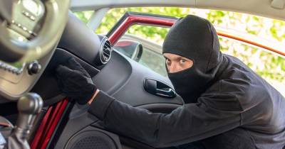 A Guy Left A Note In His Glove Box In Case His Car Was Stolen. It Actually Worked.