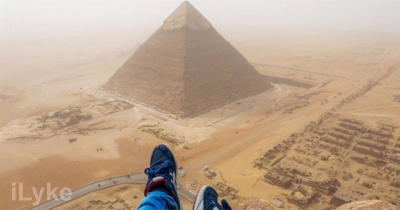 This Guy Daringly Scaled The Great Pyramid Of Giza. The View From The Top Is Like A Dream.
