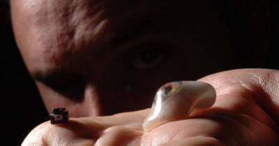 Bionic Filmmaker Replaces One of His Eyeballs with a Small Camera