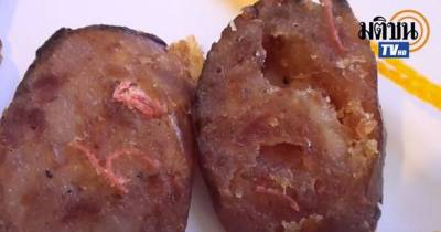 Disgusted Diner Throws Up After Finding THIS Disgusting Item In His Cooked Sausage