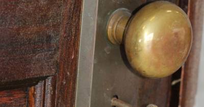 A Home Was Abandoned In 1939. 70 Years Later, They Unlock The Door And Find Something Stunning