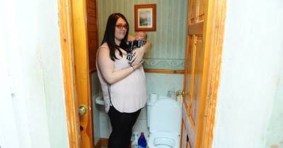 Doctors Told Her That She Was Constipated After That Gave Birth On The Toilet