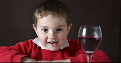 A Glass Of Wine A Day May Make You Age Slower &ndash; Because Science