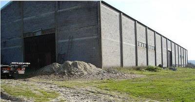 Barnyard Find: Guy Buys Land Inherits Secret Barn Full Of This