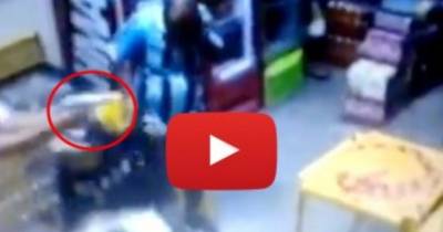 Off Duty Cop Sits At Bar, But When 3 Armed Robbers Walk In...Wow