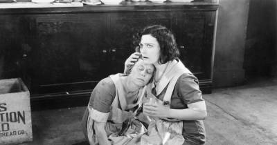 Horrible Advice For Pregnant Women Throughout History