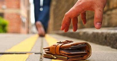 Lost Wallet Returned 14 Years Later With More Money In It