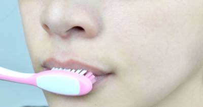 How to Get Pink Lips in easy way !