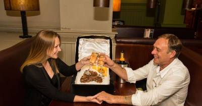 Woman Asks Boyfriend To Marry Her With A Steak And An Onion Ring In Leap Year Proposal