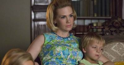 7 Signs You Grew Up With A Toxic Parent & Didn't Know It