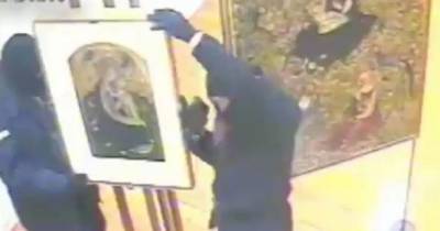 Armed Thieves Raid Italian Museum And Steal Expensive Paintings: It's All Caught On Camera.