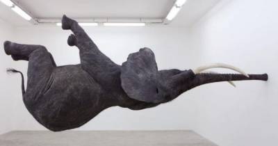 20 Sculptures That Defy Gravity