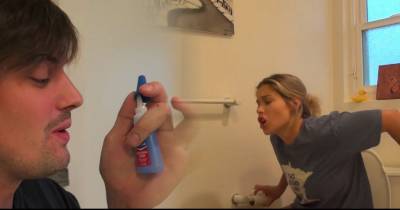 It&rsquo;s The Worst Time Ever, But Boyfriend Gets Girlfriend Back When He Pranks Her On The Toilet