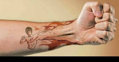 Your Fist Says More About Your Personality Than You Realize