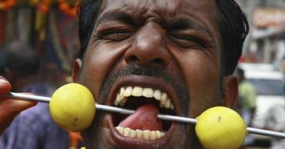 10 Bizarre Traditions From Around The World That Will Make You Cringe!