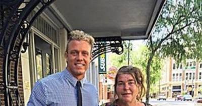 Every Week, He Eats Lunch With This Homeless Woman. Then He Realizes How She Uses Her Money