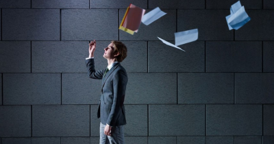 8 Ways To Recharge Yourself When You feel Bored At Work!