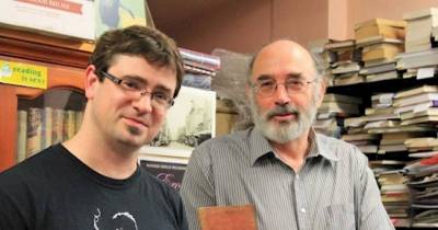 These Tasmanian Booksellers Found A 200-Year-Old Journal In Their Store