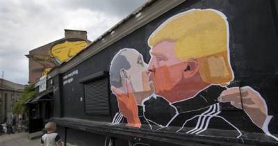 Donald Trump Kisses Vladimir Putin On Wall Of Lithuanian Restaurant