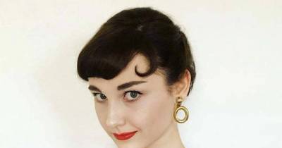 Teen Instagram Star Becomes Audrey Hepburn, Vivien Leigh And Others - And Gains Legions Of Fans