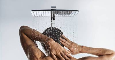 9 Shower Mistakes That Can Cause Acne!