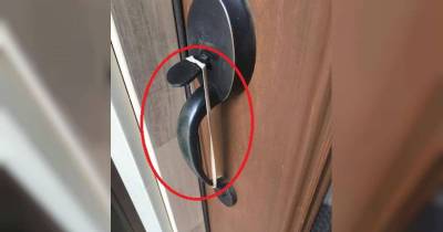 She Found A Rubber Band On Her Door Handle. The Reason Why It Was There Is Terrifying!