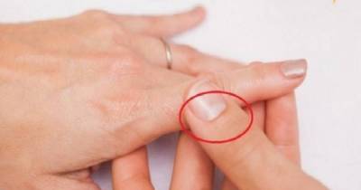 Ever Wondered What The Half Moon Shape On Your Nails Means?