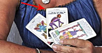He Visited A Psychic. But When She Pulled Out THIS Card, He Broke Down And Confessed Something HORRIFIC