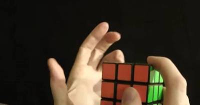 How to Cheat and Make it Look Like you Can Solve a Rubik&rsquo;s Cube