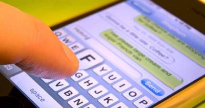 Guy Ruins His Chance With Dream Girl After This Group Chat F*ck Up