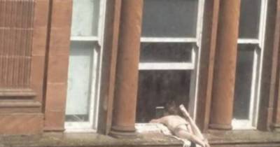 Hilarious Sunbathing Fails Of 2016 The Internet Is Crazy About