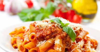 10 Foods to Never Eat Before Sleeping