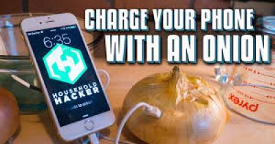 Unbelievable! It&rsquo;s Possible To Charge Your Phone With An Onion