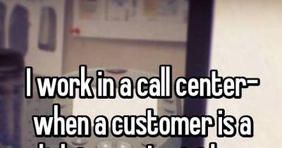 People Confess What It&rsquo;s Like To Work At A Call Center