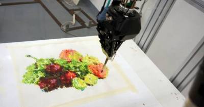 Move Over Picasso & Van Gogh, This Robot Is Taking The Art World By Storm