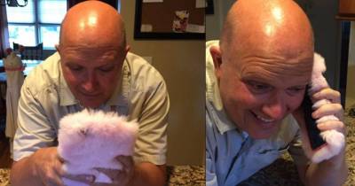 Girl Catches Her Dad Having Way Too Much Fun With The Pink, Fuzzy iPhone Case She Ordered
