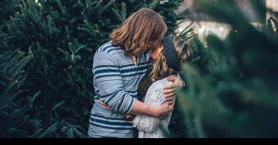 5 Warning Signs You're In Love With The Wrong Person