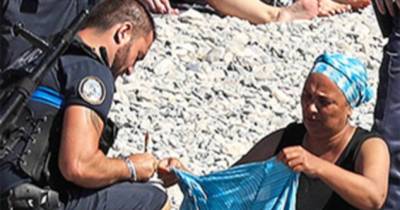 This Woman Was Forced To Remove Her Clothes By The Police In Public