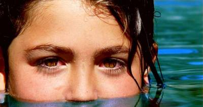 It&rsquo;s Human Pee & Not Chlorine That Makes Your Eyes Turn Red In The Swimming Pool!