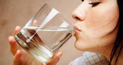 Why You Shouldn't Drink Water While You Eat