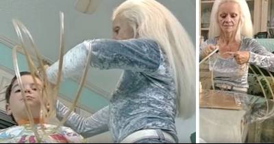 Grandma With The Longest Fingernails In The World Loses Them In A Car Accident