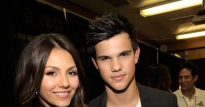 15 Celebrities You Didn&rsquo;t Know Were Childhood Friends