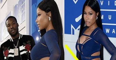 Nicki Minaj Suffered A Wardrobe Malfunction At The VMAs!