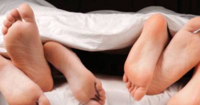 Here Is How To Have A Threesome