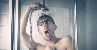 This Guy Took Freezing Cold Showers Every Day For A Week. Here&rsquo;s What Happened.