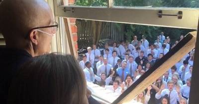 Teacher Sees 400 Students On His Lawn... The Reason Why Is Beautiful