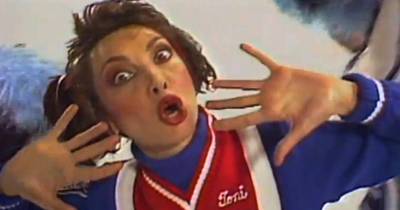 Remember &lsquo;Hey Mickey&rsquo; Singer Toni Basil? Here's What She Looks Like Today.