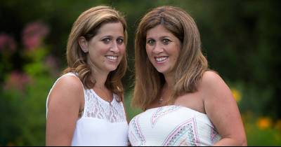 These Identical Twins Look Normal, But When the Camera Pans Down, Amazing